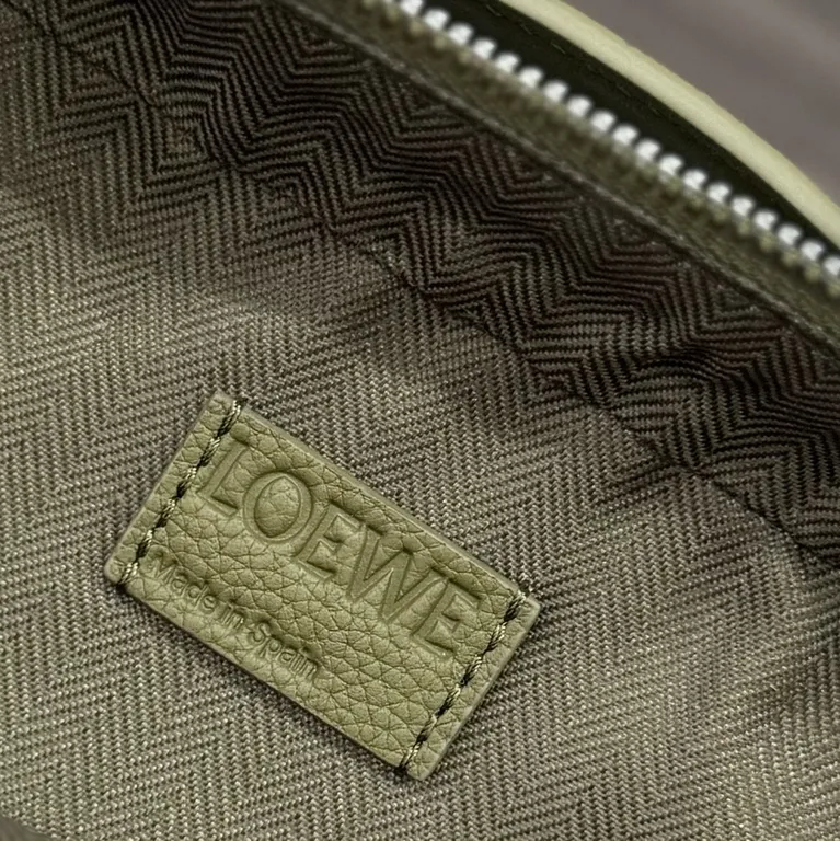 Loewe Bag 